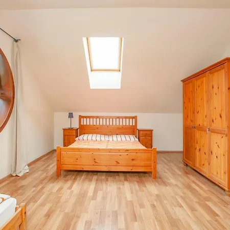 Bad & Bed & Breakfast 3*